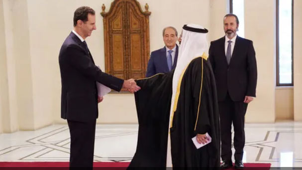 الرئيس السوري يتسلم أوراق اعتماد سفير البحرين الجديد