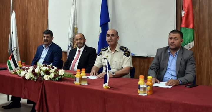 الطعامنة يفتتح دورة الاجراءات الجمركية لموظفي شركات التخليص في جامعة جدارا