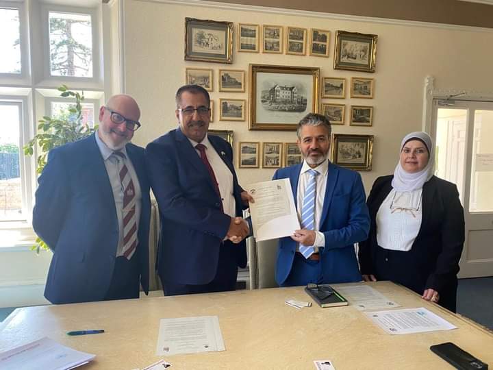 المراشدة يوقع مذكرة تفاهم مع كلية  Abbey College آبي في مالفيرن في إنجلترا