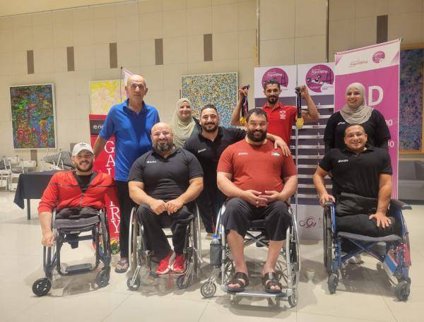 بعد 6 ميداليات ملونة .. أبطال منتخب رفع الأثقال البارالمبي يعودون إلى عمان