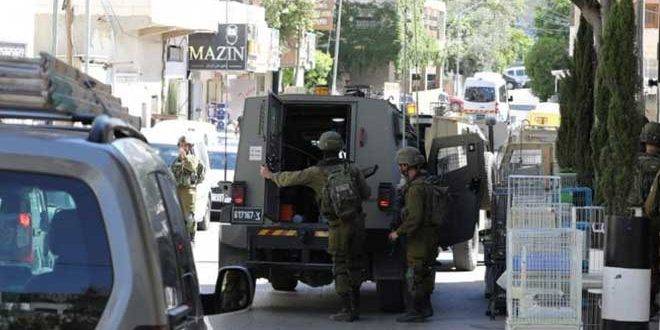 الاحتلال يعتقل 7 فلسطينيين بالضفة الغربية