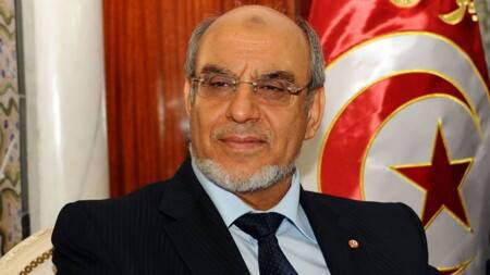 نقل رئيس الوزراء التونسي الأسبق حمادي الجبالي إلى المستشفى