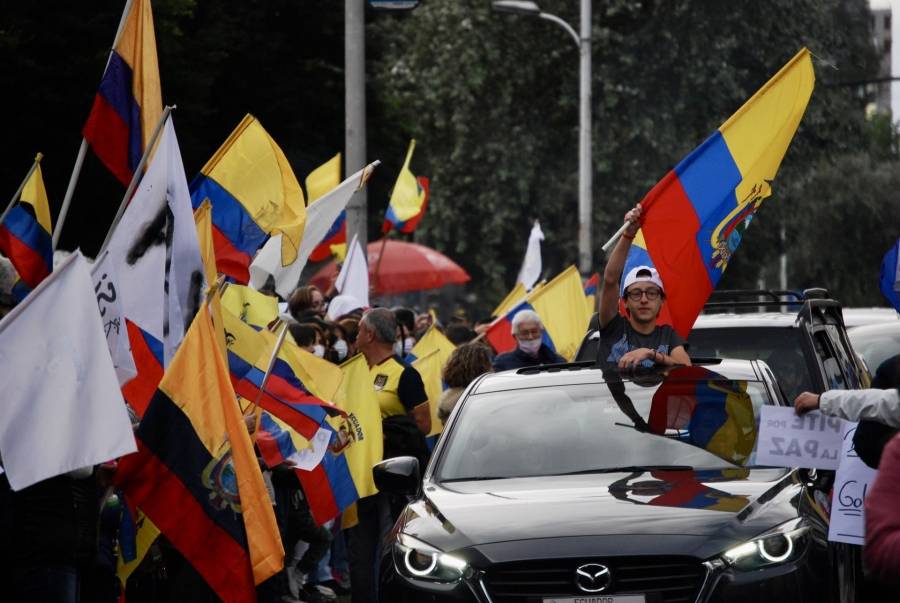 برلمان الإكوادور يناقش إمكانية عزل الرئيس غييرمو لاسو