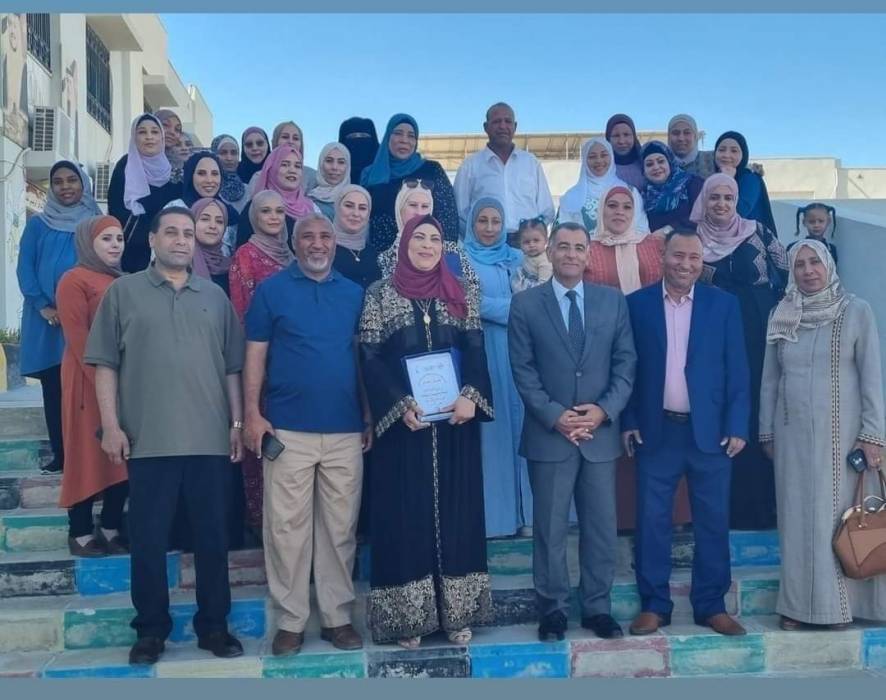 تربية الأغوار تكرم النوايشة لفوزها بجائزة الملكة رانيا