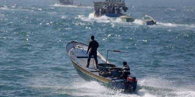 الاحتلال يجدد اعتداءاته على الصيادين الفلسطينيين في قطاع غزة