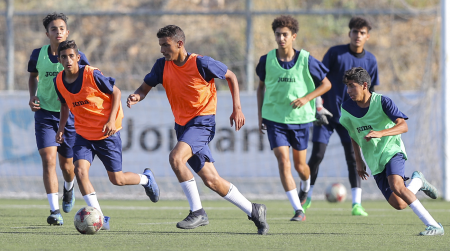 منتخب الناشئين يلتقي نظيره السوري بنصف نهائي غرب آسيا
