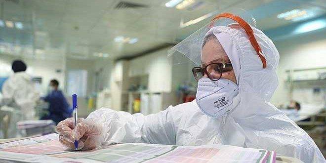 إيران تسجل ارتفاعاً طفيفاً بإصابات كورونا اليومية