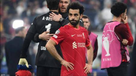 من صاحب اليد العليا في مفاوضات صلاح وليفربول؟