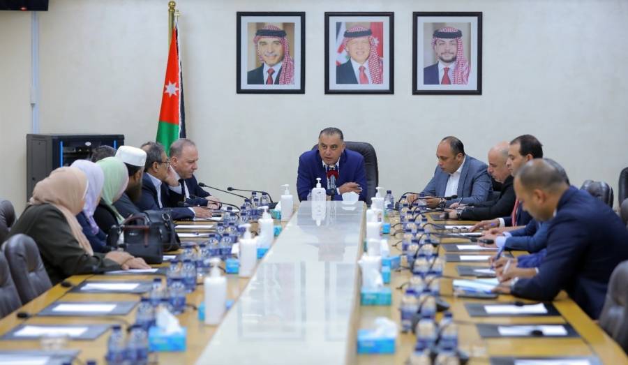 فلسطين النيابية تبحث أهم مطالب واحتياجات مخيم الزرقاء