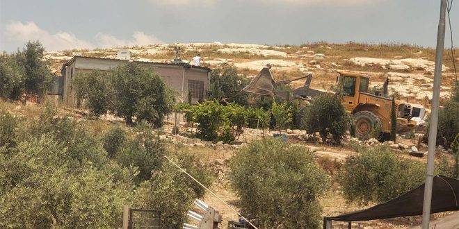 قوات الاحتلال تهدم منزلاً جنوب جنين
