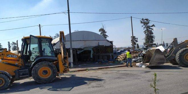 قوات الاحتلال تهدم منشآت زراعية ومحال تجارية في الضفة الغربية