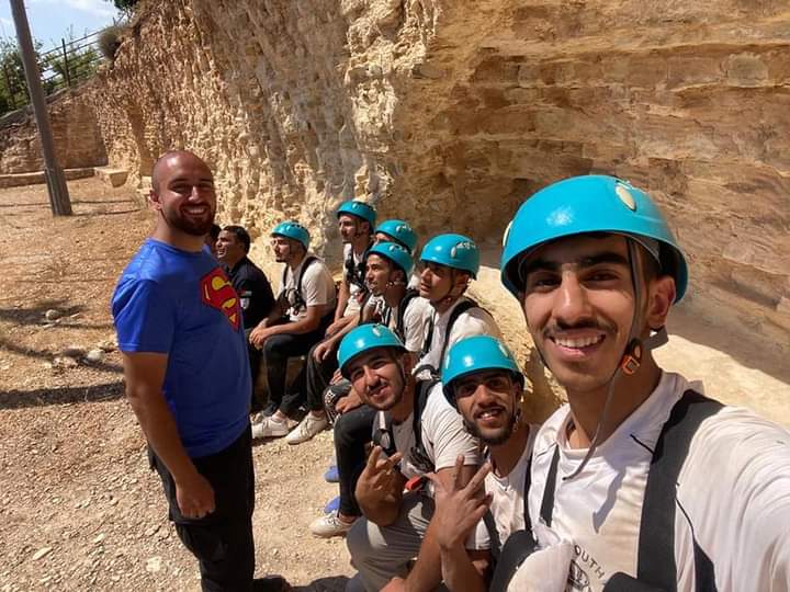 طلبة آل البيت يشاركون في معسكر سابلة الحسن للشباب