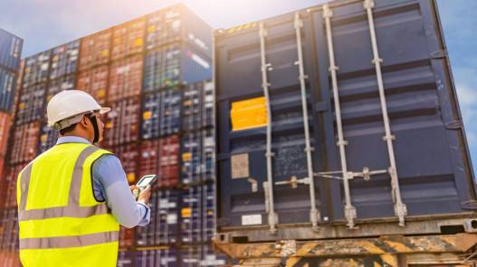 المطالبة بتمديد أمر دفاع يحدد الحدّ الأعلى لتكاليف أجور نقل البضائع المستوردة