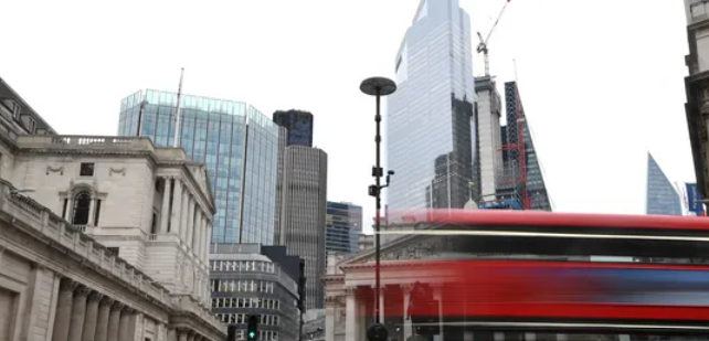 رغم التضخم.. اقتصاد بريطانيا ينمو بشكل متماشٍ مع التوقعات