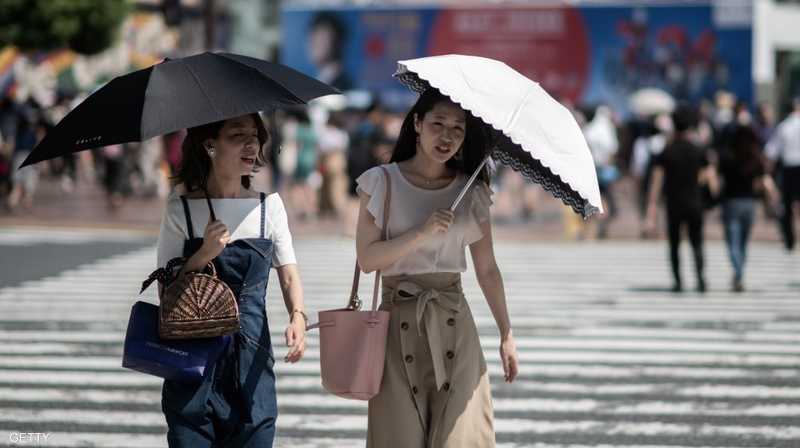 اليابان تحث مواطنيها على توفير الكهرباء في ظل موجة حارة