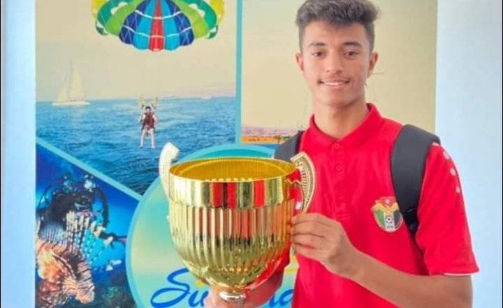 انجاز رياضي  للطالب ايهم  الخالدي من مدرسة الحسن بن الهيثم الثانوية للبنين