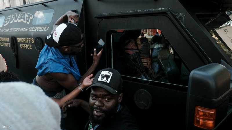 أوهايو.. مظاهرات بعد مقتل شاب أسود بوابل من الرصاص