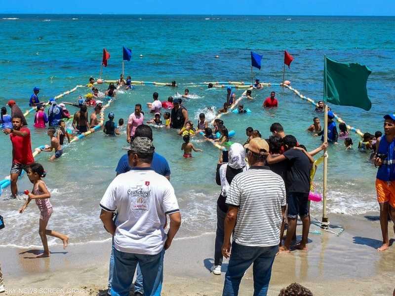 أول شاطئ لفاقدي البصر في مصر (صور)