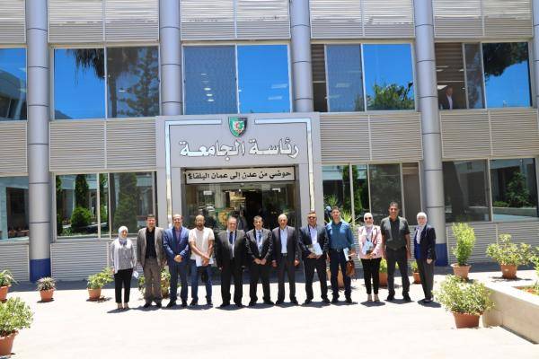 وفد من جامعة الأزهر  غزة يزور البلقاء التطبيقية