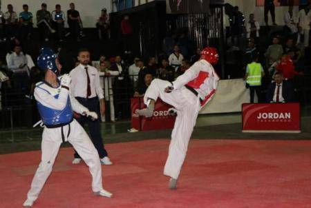 الأمن العام يشيد بانجازات لاعبيه المنضمين للمنتخب الوطني للتايكوندو