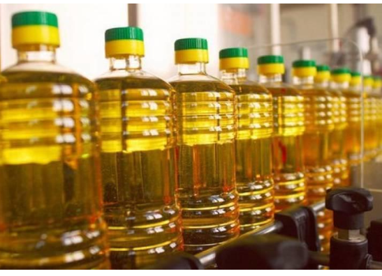 أسعار زيت النخيل تنخفض عالميا