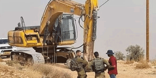 قوات الاحتلال تعتدي على ممتلكات الفلسطينيين جنوب نابلس