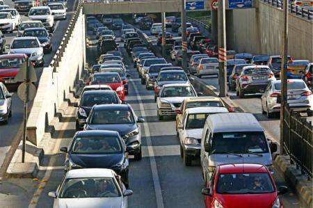 ازدحام مروري خانق بسبب تصادم مركبتين داخل نفق الداخلية