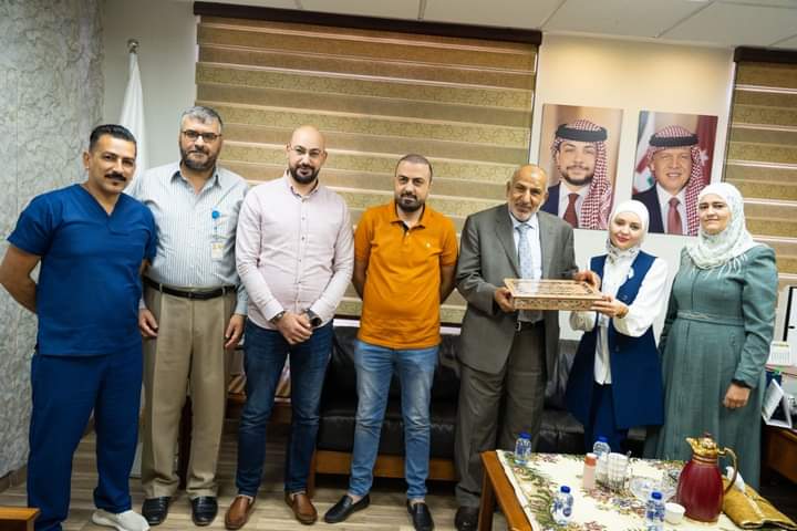 مستشفى الأسراء يكرّم موظفيه بمناسبة عيد الأضحى_صور