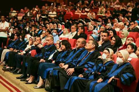 طب أسنان الإسكندرية تحتفل بتخرج الدفعة 73... صور 