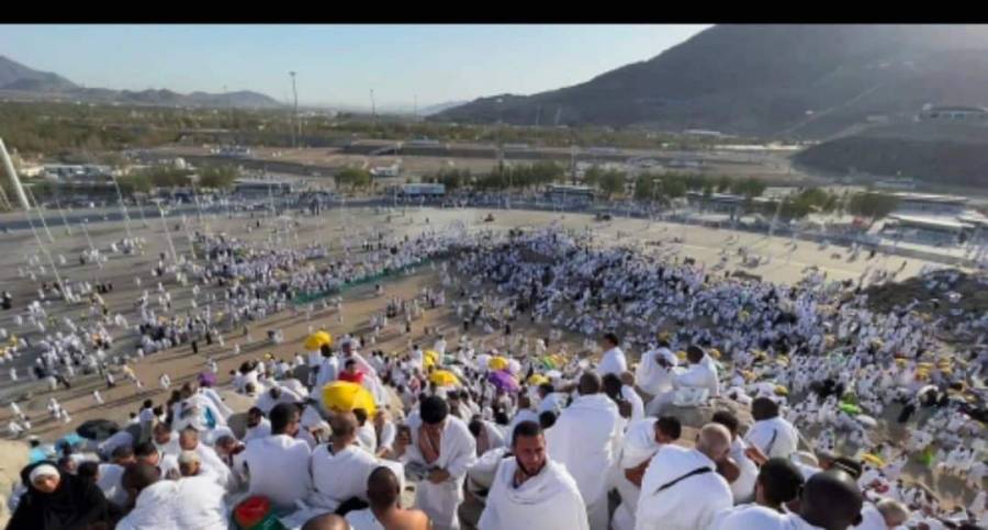 لا صوت يعلو على صوت الحجاج.. هنا ابتهالات ضيوف الرحمن