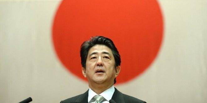 مقتل رئيس الوزراء الياباني السابق عقب تعرضه لإطلاق نار خلال تجمع انتخابي