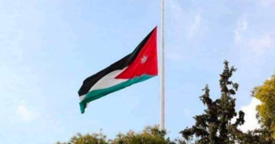 الديوان الملكي ينكس الاعلام حدادا على رئيس الوزراء الياباني الأسبق شينزو آبي