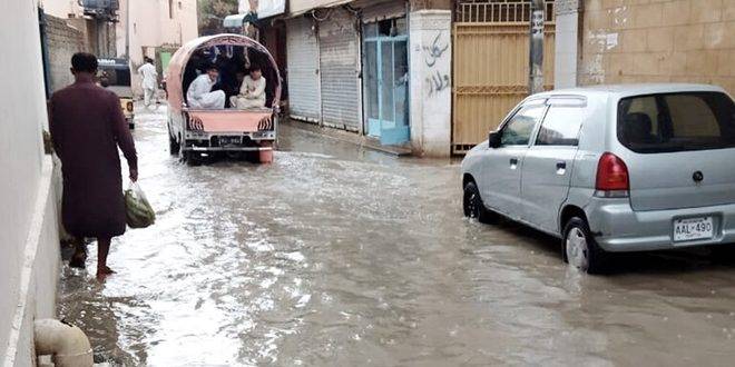مصرع 59 شخصاً جراء فيضانات في باكستان