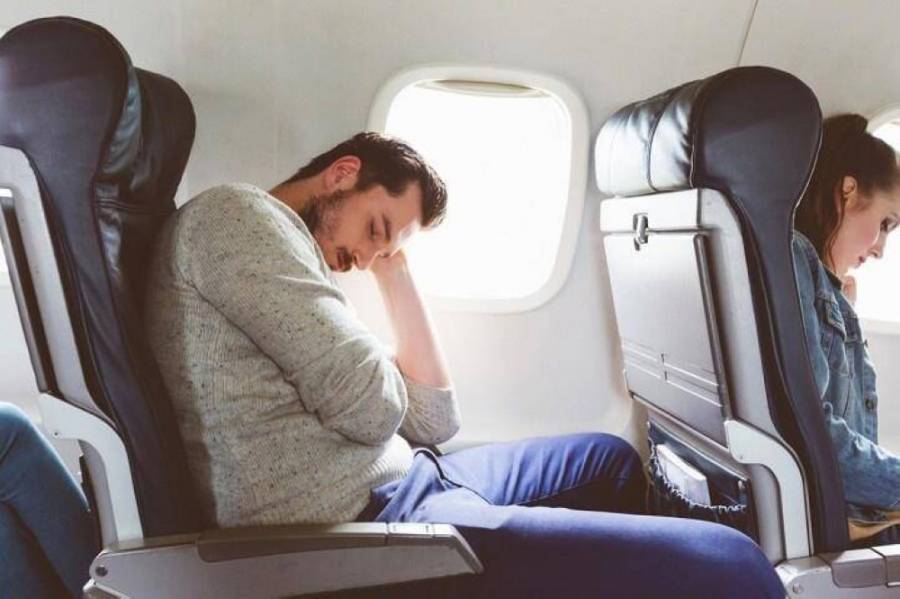 نصائح لتتجنب جلطة الساق أثناء السفر