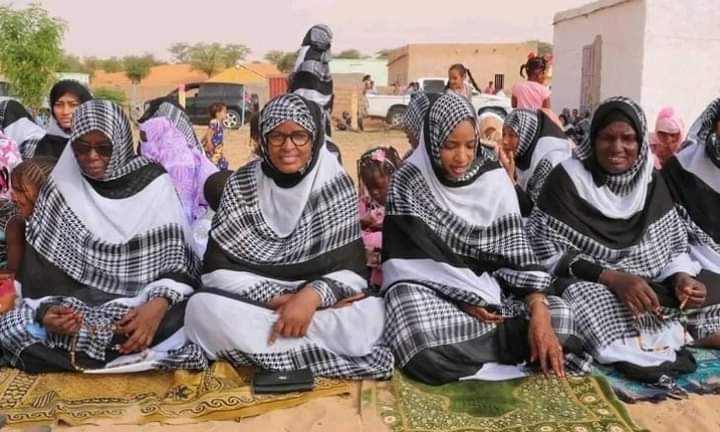 قرية موريتانية اختارت العيد بألوان الكوفية الفلسطينية