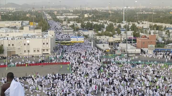 السعودية.. هدية من الملك سلمان للحجاج المغادرين