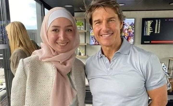 مايا غزال.. أول لاجئة سورية تصبح كابتن طائرة في بريطانيا