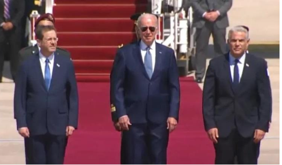 لابيد لبايدن: أنت صهيوني عظيم