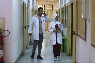 العراق يدخل موجة وبائية جديدة مع ارتفاع إصابات كورونا