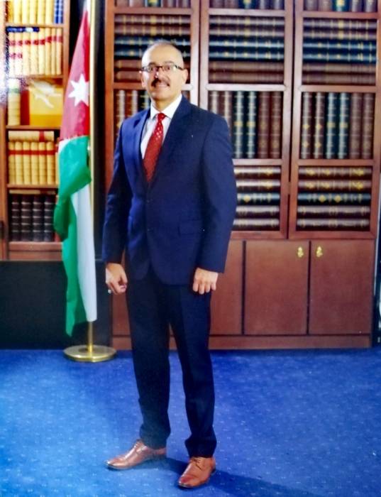 نيروز الاخبارية  تهنئ الزميل خالد ابو دلو  بحصوله على درجة البكالوريوس