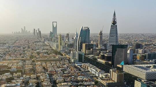 السعودية.. 40 من السكان تحت سن الـ25 عاما