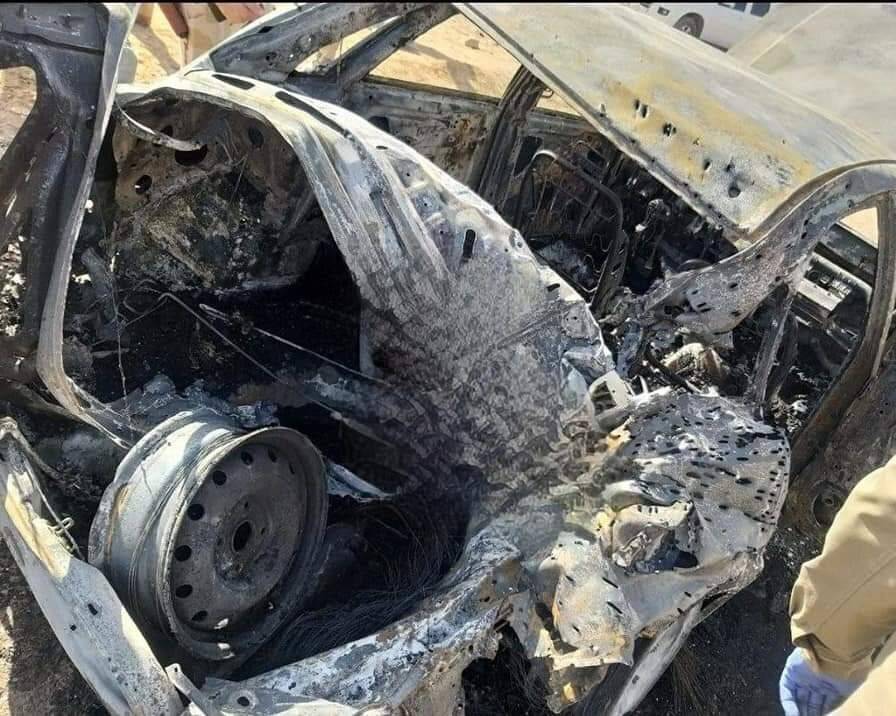 طائرة مسيرة تستهدف عجلة مدنية في الموصل وتقتل من فيها ( صور)