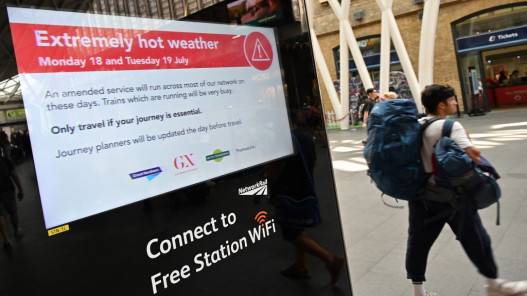 توقع درجات حرارة قياسية في فرنسا وبريطانيا