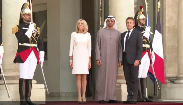 ماكرون يستقبل الشيخ محمد بن زايد في الإليزيه