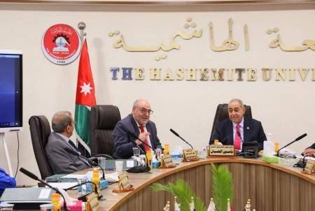الحسبان يؤكد على الجهود التكاملية للاستمرار في تقدم الجامعة الهاشمية وتطورها