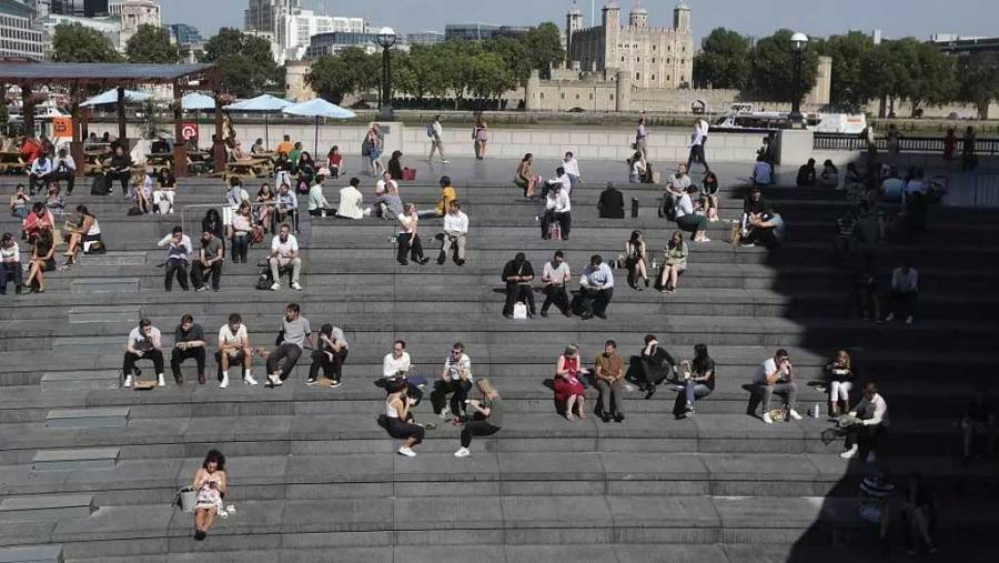 موجة الحر تضرب بريطانيا في الصميم.. واليوم الثلاثاء الأكثر خطراً