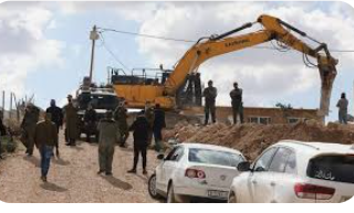 الاحتلال يهدم مساكن وحظائر ومنشآت جنوب الخليل وشمال شرق القدس