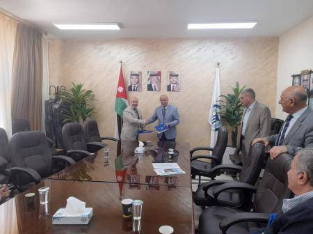 فيلادلفيا توقع اتفاقية تعاون مع الجمعية الاردنية للحاسبات