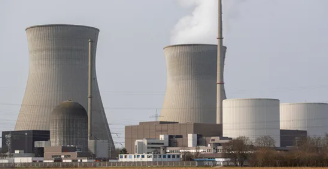 مصر تعطي الضوء الأخضر لإنشاء أول محطة نووية في الضبعة