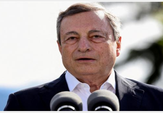 رئيس الوزراء الإيطالي يقدم استقالته